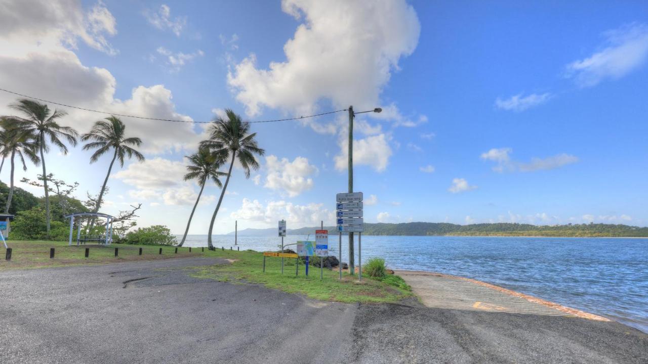 Flying Fish Point Tourist Park Hotel Innisfail Exterior photo